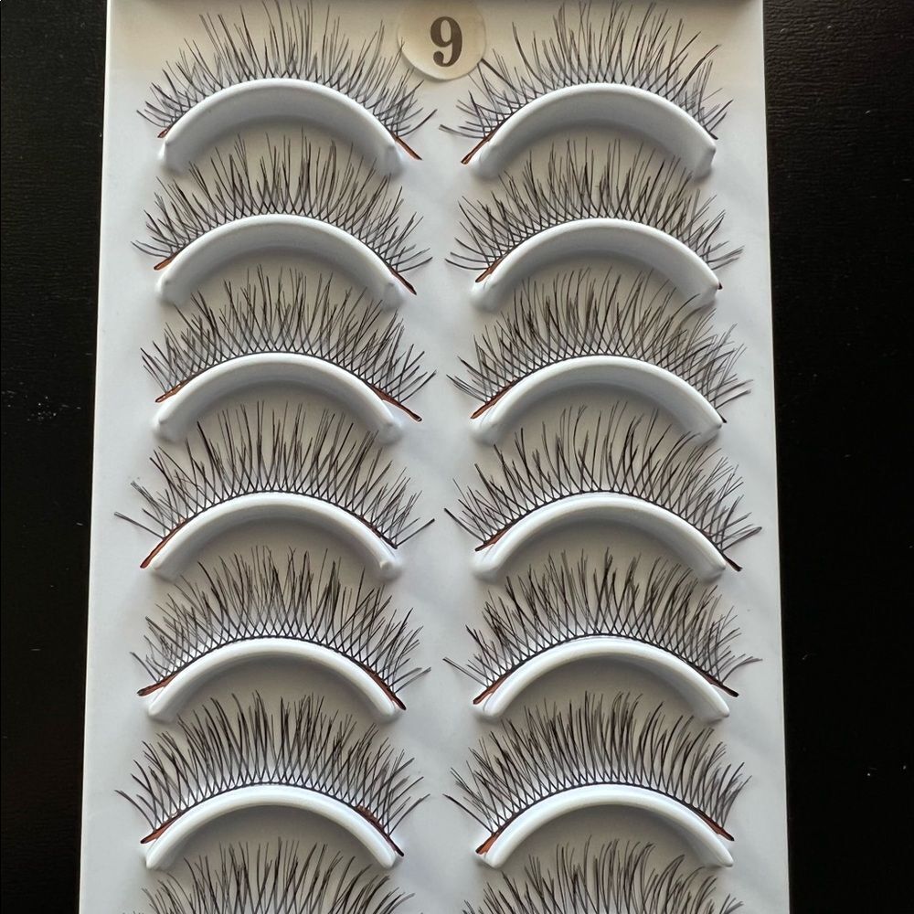 Ultimate lashes # 9 - Picture 2 of 7